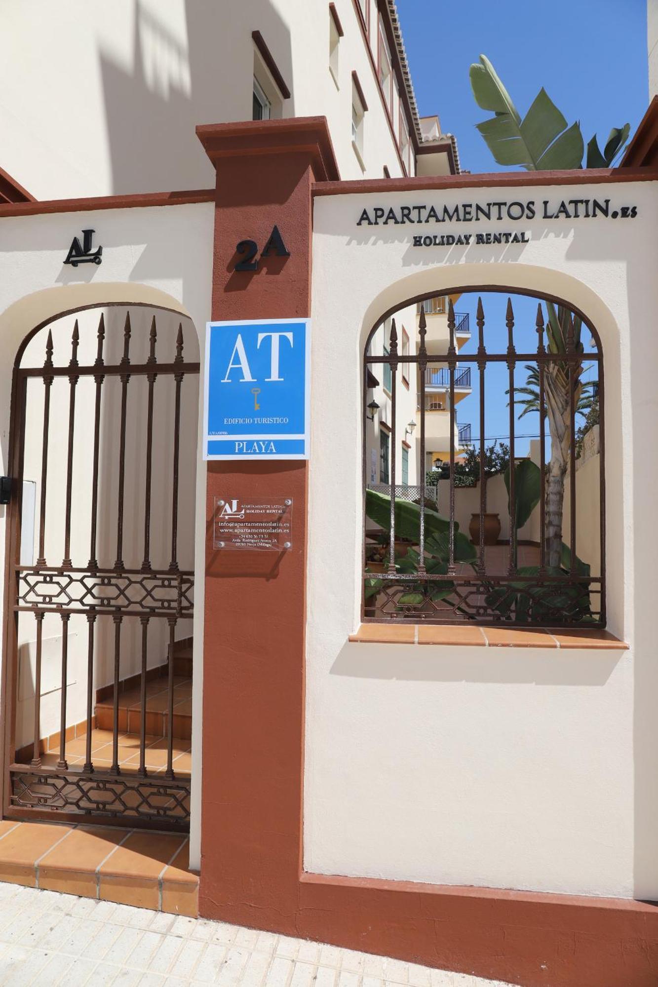 Apartamentos Latin Nerja Zewnętrze zdjęcie